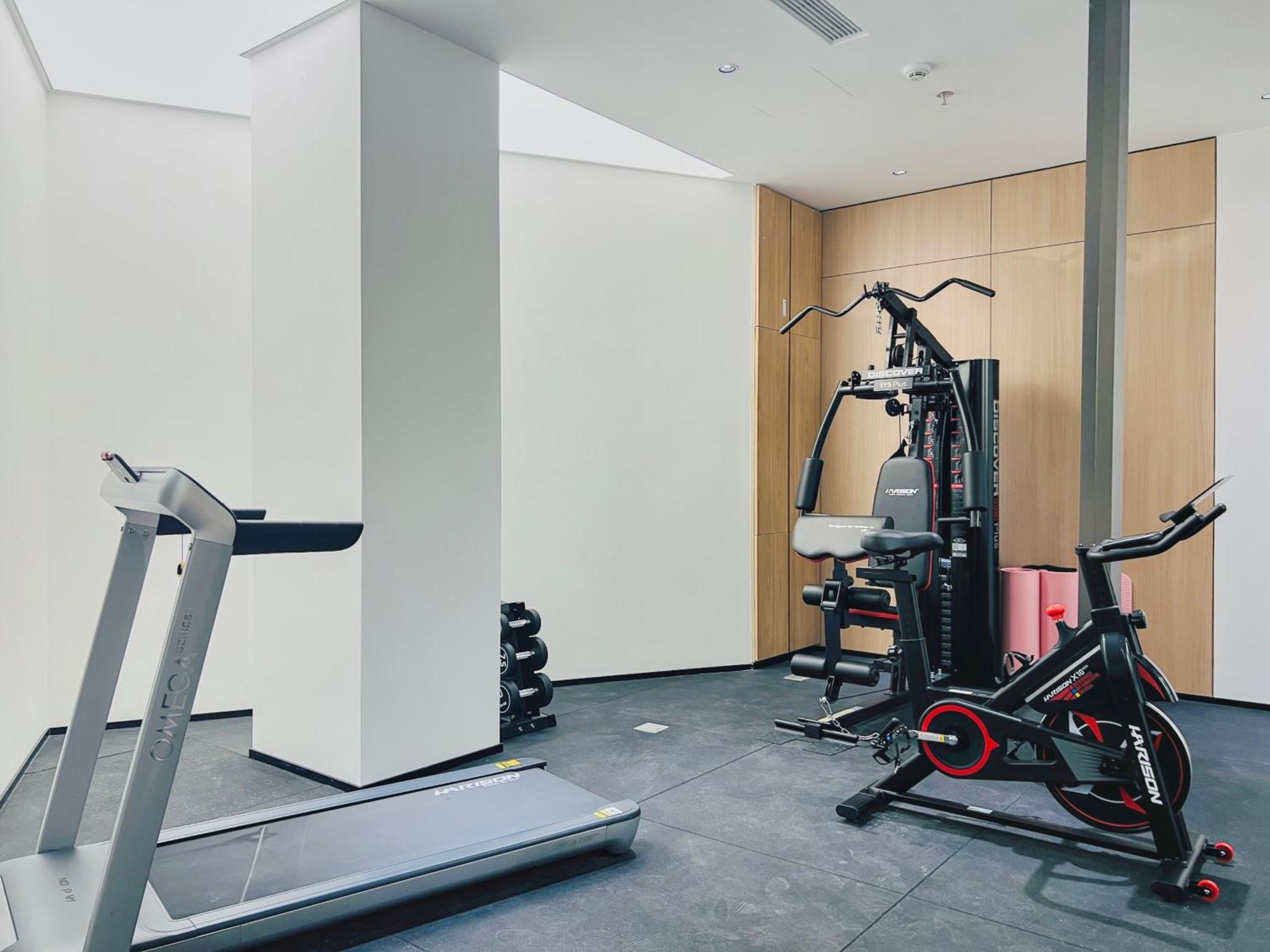 Dayin Garden Hotel -Near People'S Square & Nanjing Road-Large Social Area -Bar -Cafe -Gym -Free Laundry Luggage Storage -24H Front Desk-English Service 上海市 エクステリア 写真