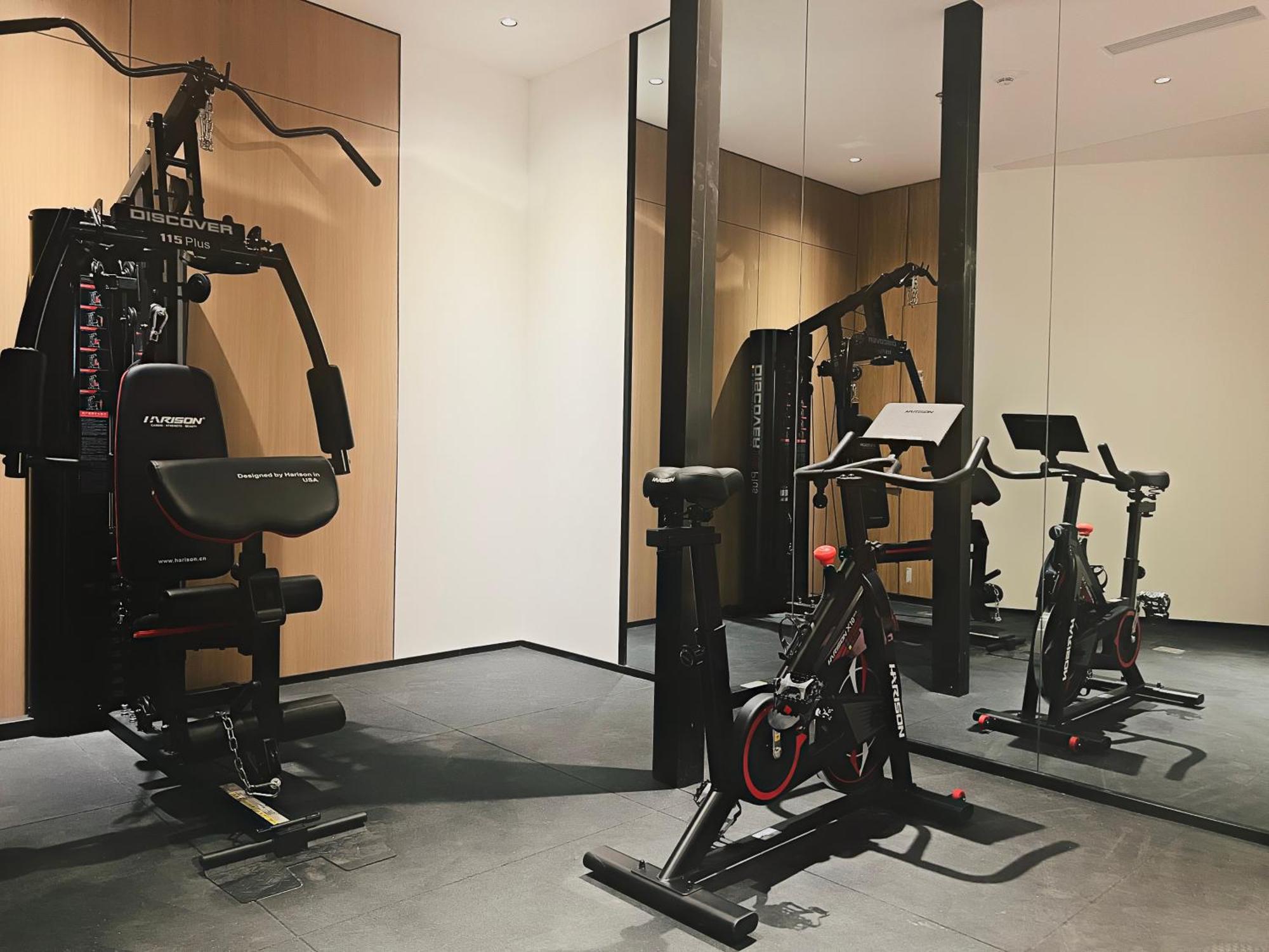 Dayin Garden Hotel -Near People'S Square & Nanjing Road-Large Social Area -Bar -Cafe -Gym -Free Laundry Luggage Storage -24H Front Desk-English Service 上海市 エクステリア 写真