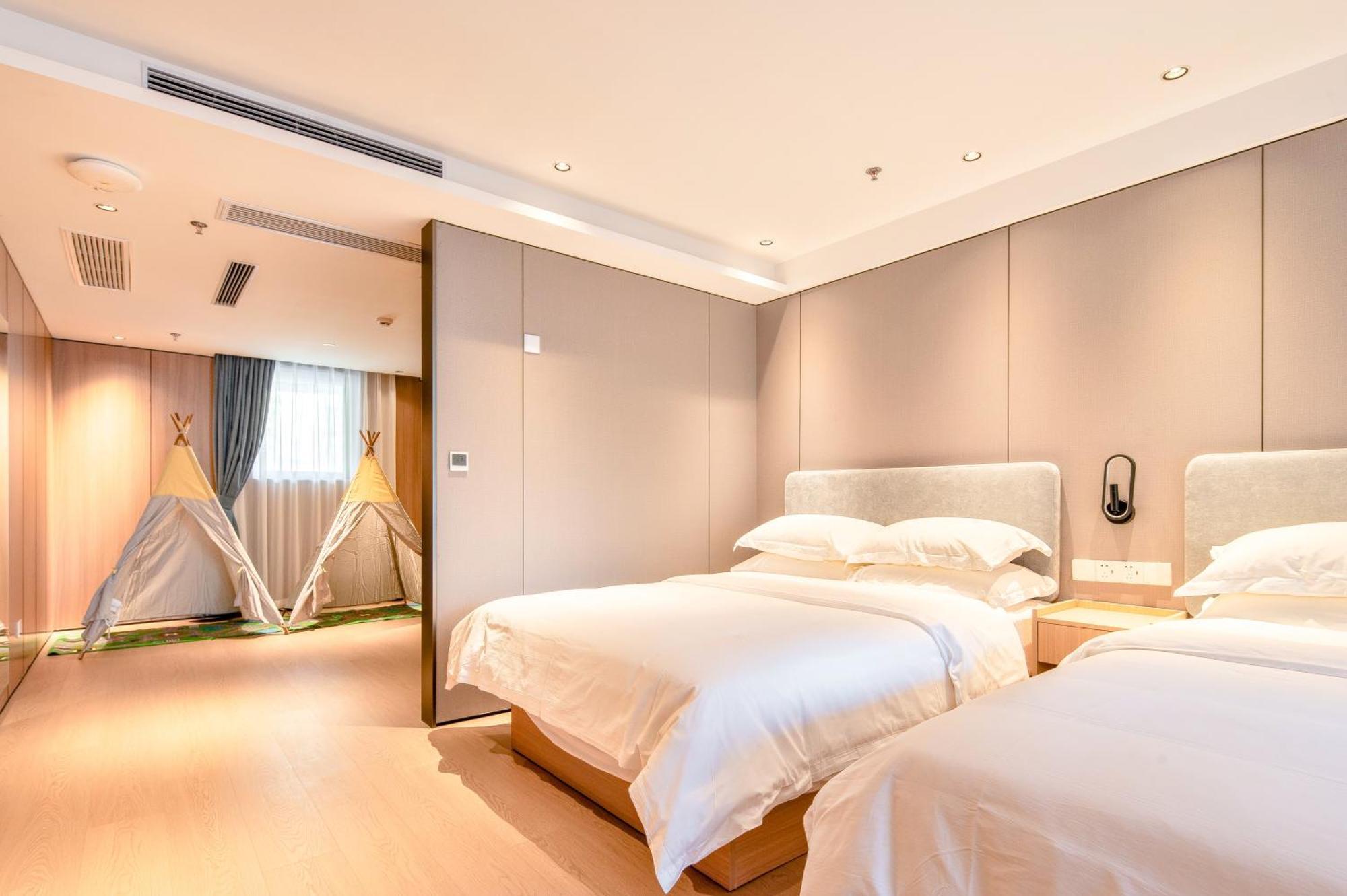 Dayin Garden Hotel -Near People'S Square & Nanjing Road-Large Social Area -Bar -Cafe -Gym -Free Laundry Luggage Storage -24H Front Desk-English Service 上海市 エクステリア 写真